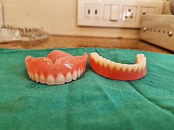 Denture